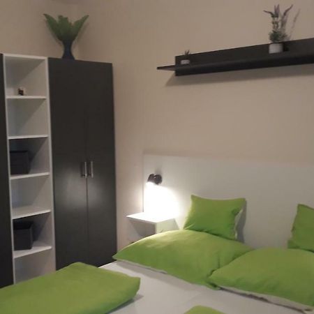 Szaloky Apartmanhaz Gyenesdias Ngoại thất bức ảnh