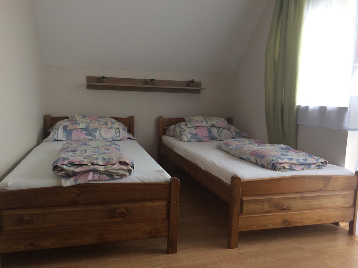 Szaloky Apartmanhaz Gyenesdias Ngoại thất bức ảnh