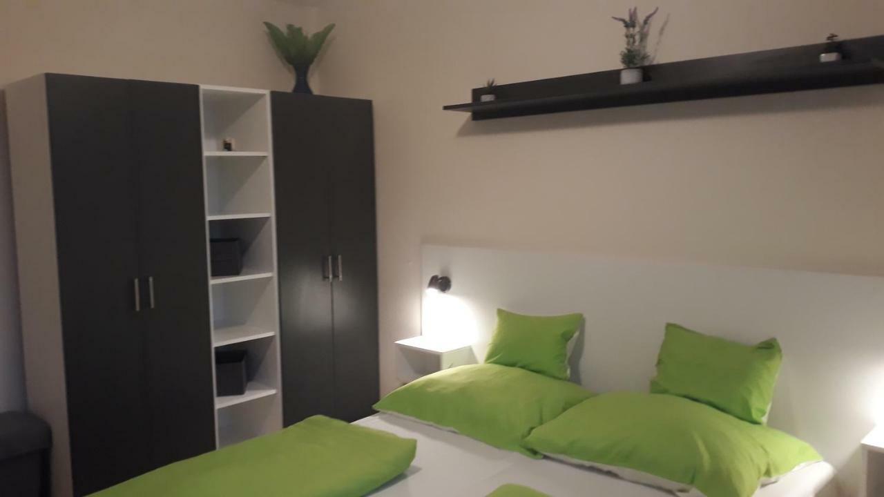 Szaloky Apartmanhaz Gyenesdias Ngoại thất bức ảnh