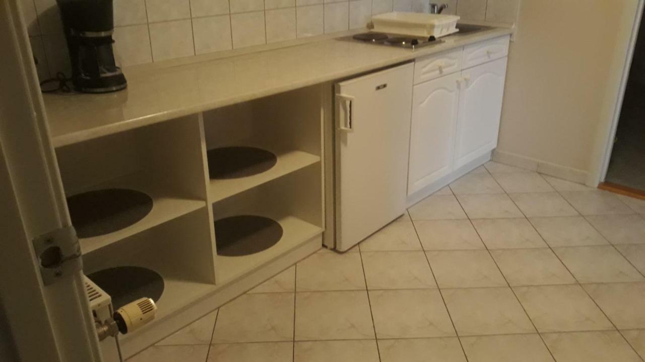 Szaloky Apartmanhaz Gyenesdias Ngoại thất bức ảnh