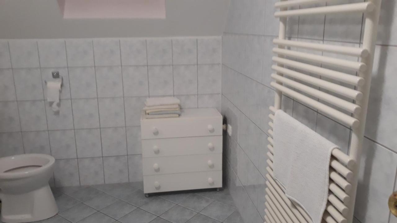 Szaloky Apartmanhaz Gyenesdias Ngoại thất bức ảnh
