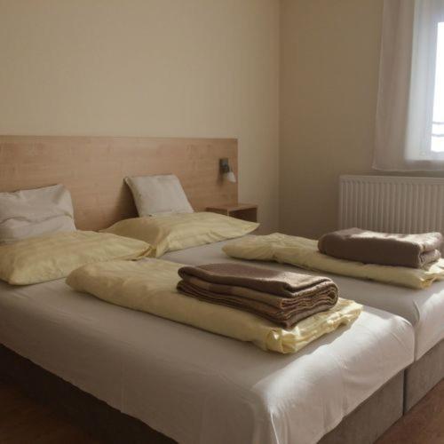 Szaloky Apartmanhaz Gyenesdias Ngoại thất bức ảnh